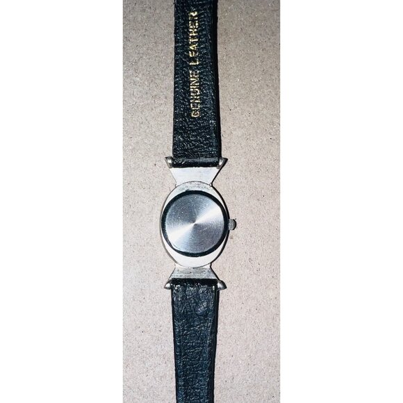 Vintage Pierre Nicol Black Leather Quartz Watch Ornate Silver-Tone Face Roman Nu - Picture 4 of 4